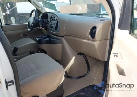 2006 Ford Econoline E350 Super Duty Wagon from USA, damaged, VIN 1FBSS31LX6DA23353